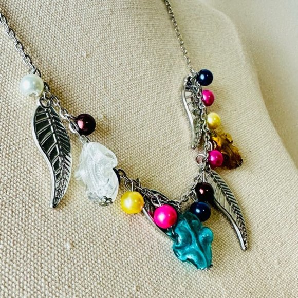 Vintage Cute Little Charms Necklace - Picture 3 of 8